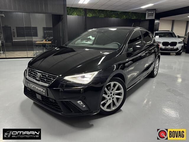 Zwart Gebruikt 2022 Seat Ibiza FR Hatchback | € 19.990 (Goede deal) - Afbeelding 1/4