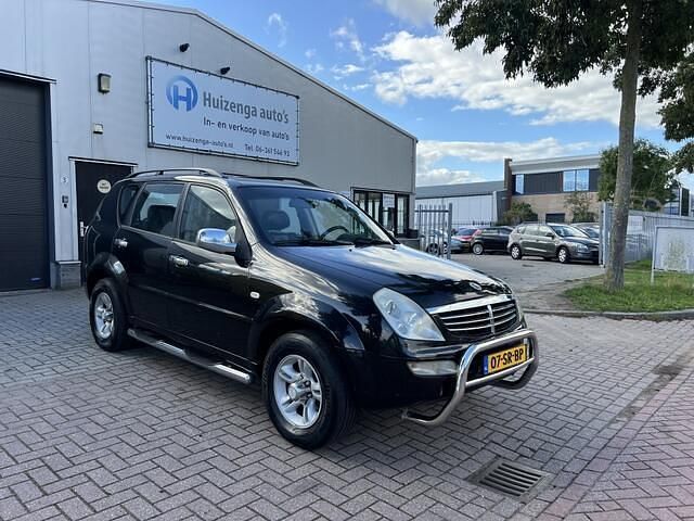 Zwart Gebruikt 2006 Ssangyong (KGM) Rexton SUV | € 2.499 - Afbeelding 1/4