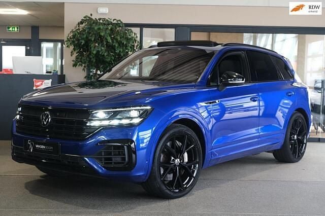 Blauw, metallic lak Gebruikt 2020 VW Touareg R SUV | € 58.950 (Eerlijke prijs) - Afbeelding 1/4