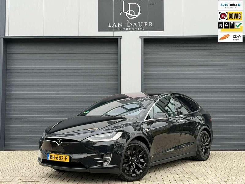 Zwart Gebruikt 2017 Tesla Model X SUV | € 31.900 (Eerlijke prijs) - Afbeelding 1/4