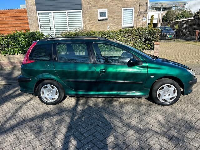 Occasion Peugeot 206 75 PK (55 kW) 2002 Groen (metallic) Stationwagen
