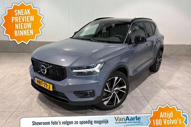 Grijs, metallic lak Gebruikt 2021 Volvo XC40 R-Design SUV | € 30.800 (Goede deal) - Afbeelding 1/3