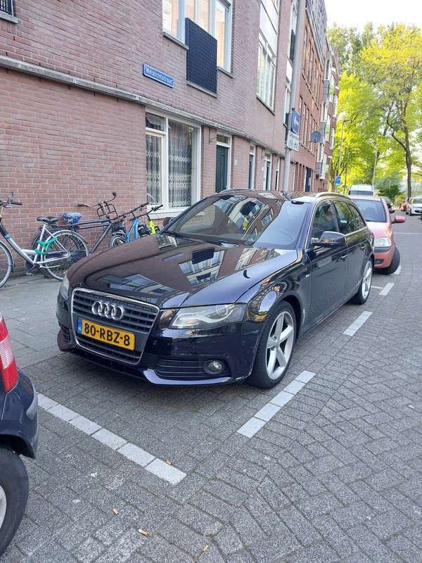 Zwart Gebruikt 2011 Audi A4 Proline Stationwagen | € 6.000 (Goede deal) - Afbeelding 1/4