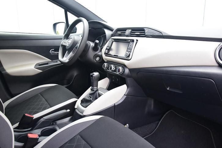 Occasion Nissan Micra N-Connecta 90 PK (66 kW) 2018 Grijs Hatchback