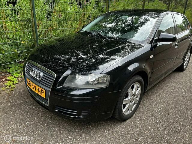 Zwart Gebruikt 2006 Audi A3 Sportback Ambition Hatchback | € 1.950 (Eerlijke prijs) - Afbeelding 1/4
