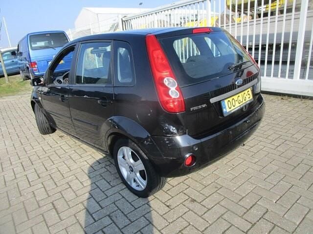 Occasion Ford Fiesta Futura 69 PK (50 kW) 2008 Zwart Hatchback