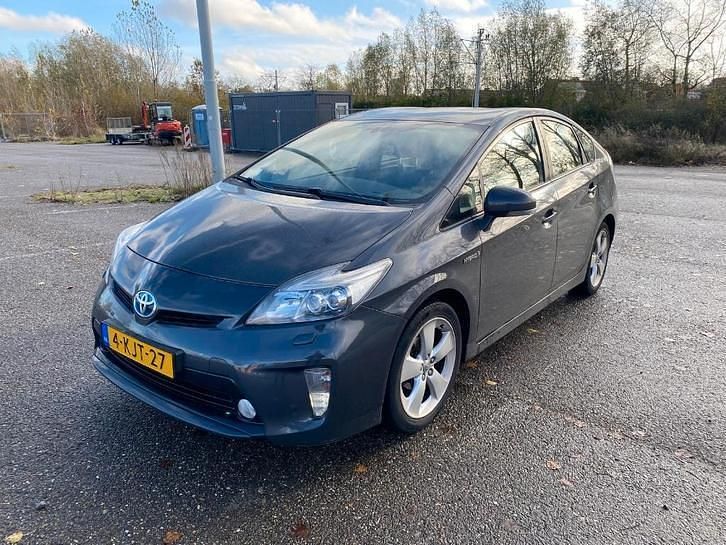 Grijs Gebruikt 2013 Toyota Prius Business Edition Hatchback | € 7.000 (Super prijs) - Afbeelding 1/4