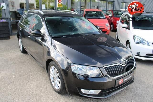 Zwart, metallic lak Gebruikt 2014 Skoda Octavia Stationwagen | € 9.450 (Eerlijke prijs) - Afbeelding 1/4