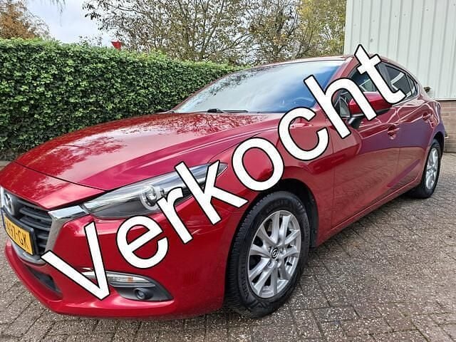 Rood Gebruikt 2017 Mazda 3 Hatchback | € 11.950 (Super prijs) - Afbeelding 1/4