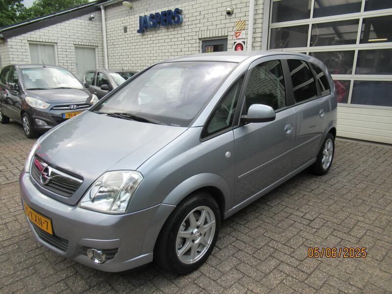 Grijs Gebruikt 2010 Opel Meriva Cosmo MPV | € 6.700 (Eerlijke prijs) - Afbeelding 1/4