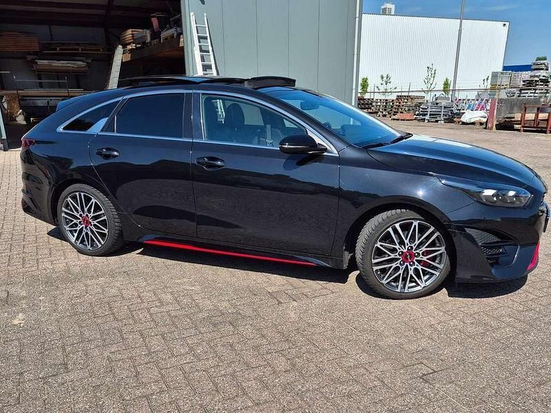 Gebruikt 2022 Kia ProCeed Hatchback | € 28.750 (Goede deal) - Afbeelding 1/4