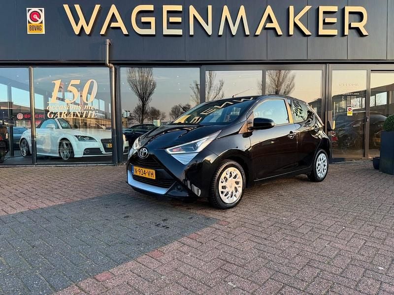 Occasion Toyota Aygo X-play 72 PK (52 kW) 2022 Zwart Hatchback