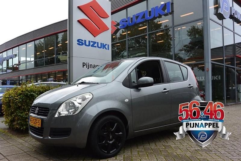 Grijs Gebruikt 2012 Suzuki Splash Comfort Hatchback | € 6.950 (Duur) - Afbeelding 1/4