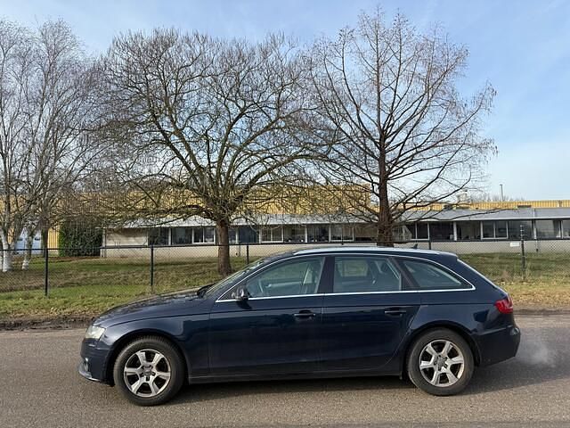 Occasion Audi A4 Business 120 PK (88 kW) 2010 Blauw Stationwagen