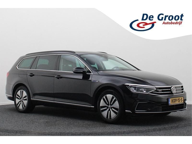 Zwart Gebruikt 2020 VW Passat Business Stationwagen | € 21.950 (Goede deal) - Afbeelding 1/4