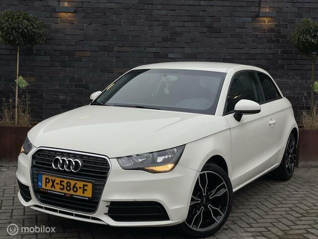 Occasion Audi A1 Attraction 86 PK (63 kW) 2011 Wit Hatchback