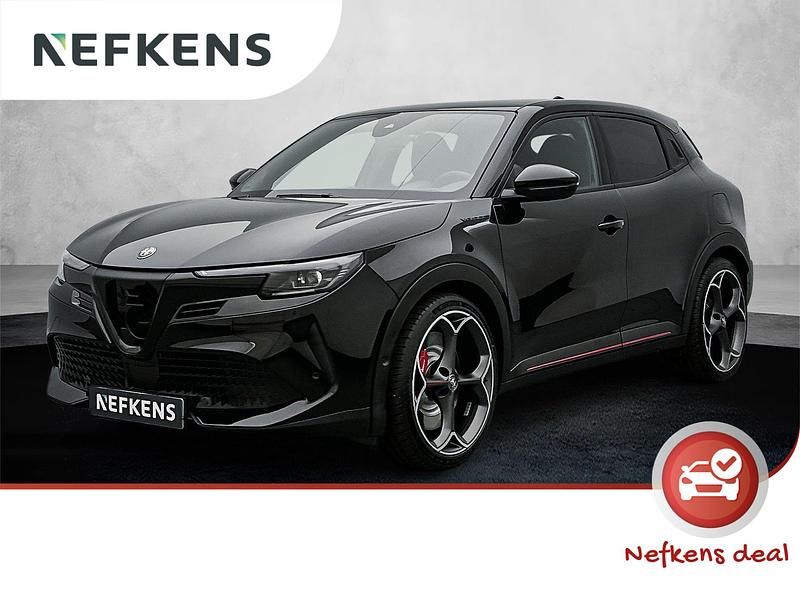Zwart Nieuw 2025 Alfa Romeo Junior Veloce SUV | € 41.925 (Eerlijke prijs) - Afbeelding 1/4