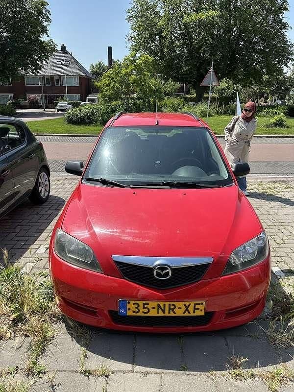 Gebruikt 2004 Mazda 2 Exclusive Sedan | € 1.750 (Eerlijke prijs) - Afbeelding 1/4