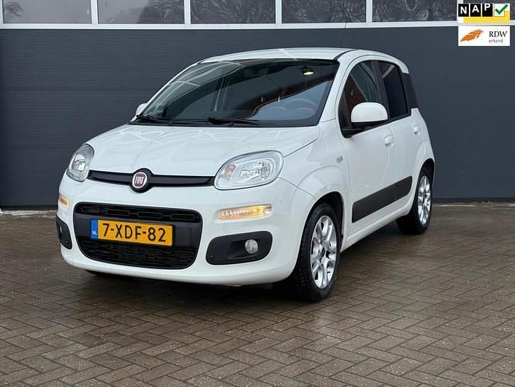 Wit Gebruikt 2014 Fiat Panda Lounge Hatchback | € 4.245 (Goede deal) - Afbeelding 1/4