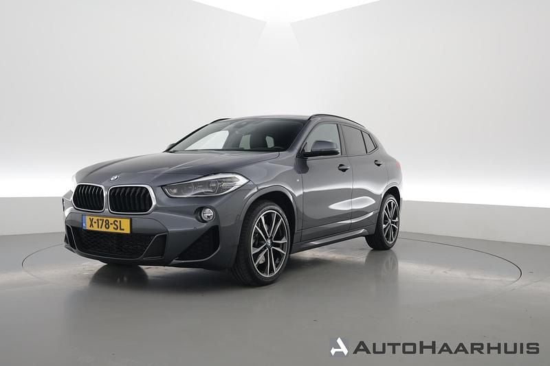 Grijs Occasion 2024 BMW X2 M Sport SUV | € 29.900 - Afbeelding 1/3