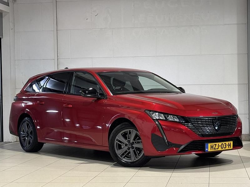 Occasion Peugeot 308 SW Allure 131 PK (96 kW) 2024 Rood Stationwagen
