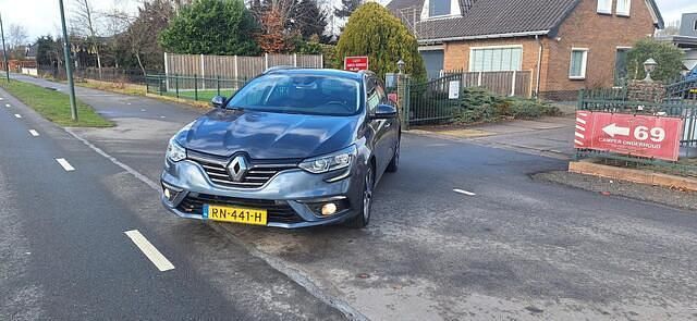Occasion Renault Mégane GrandTour Bose Edition 101 PK (74 kW) 2018 Grijs (metallic) Stationwagen