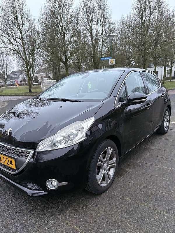 Occasion Peugeot 208 Allure 82 PK (60 kW) 2012 Zwart Hatchback