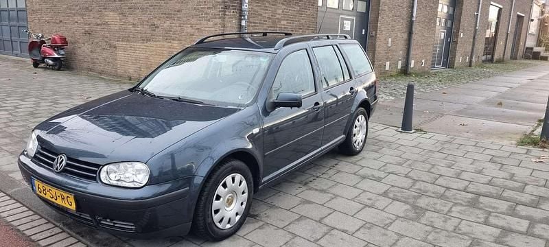 Blauw Gebruikt 2006 VW Golf IV Comfortline Stationwagen | € 1.050 (Goede deal) - Afbeelding 1/4
