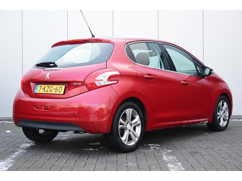 Occasion Peugeot 208 Allure 120 PK (88 kW) 2013 Rood Hatchback