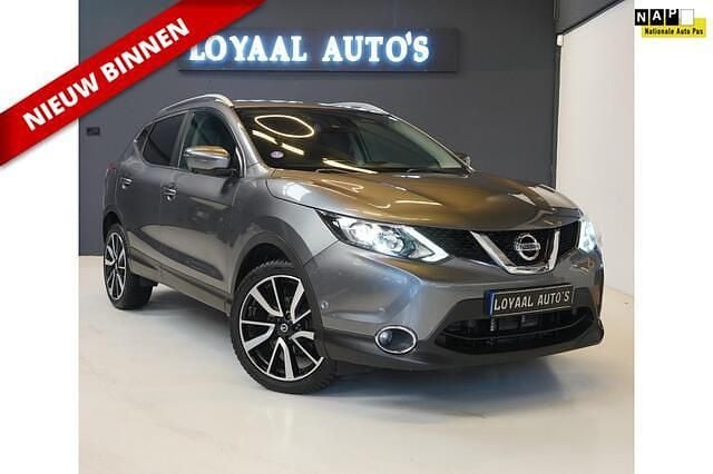 Grijs Gebruikt 2015 Nissan Qashqai Tekna SUV | € 11.999 (Super prijs) - Afbeelding 1/4