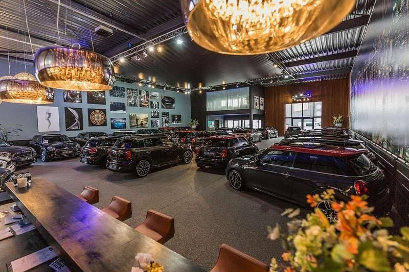 Zwart Gebruikt 2015 Mini Cooper Clubman Stationwagen | € 15.000 - Afbeelding 1/4