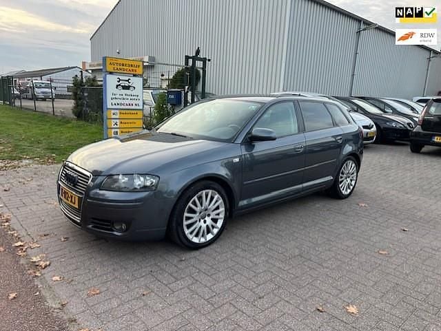 Hatchback Gebruikt 2005 Audi A3 Sportback Attraction Hatchback | € 5.950 (Iets duurder) - Afbeelding 1/4