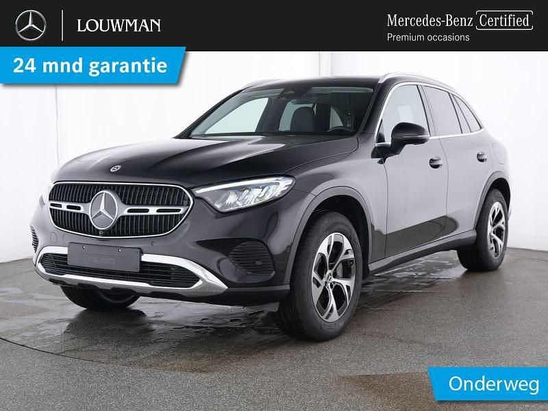 Zwart Gebruikt 2025 Mercedes GLC300e Luxury SUV | € 64.945 (Goede deal) - Afbeelding 1/4