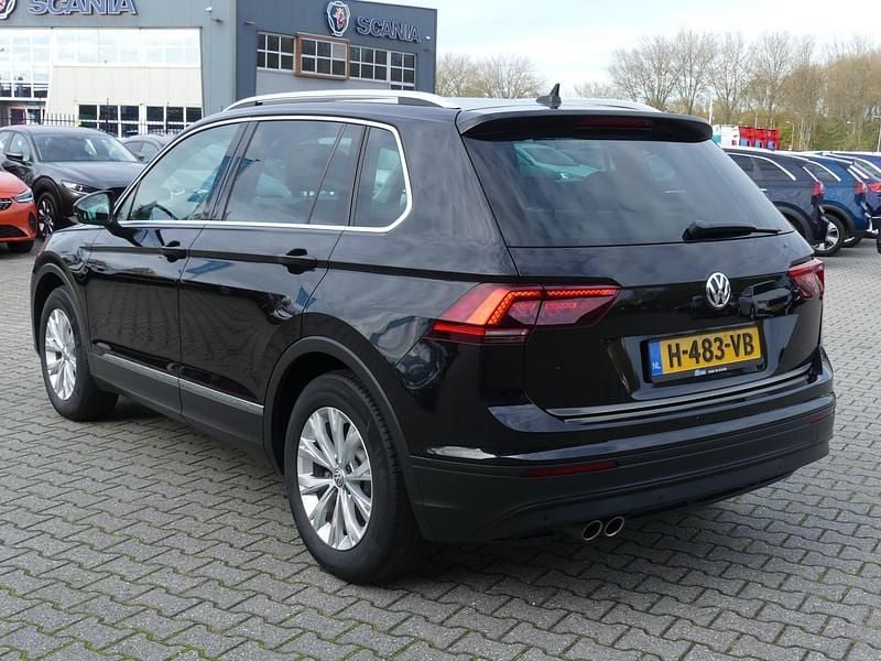 Occasion VW Tiguan Comfortline 131 PK (96 kW) 2020 Zwart SUV