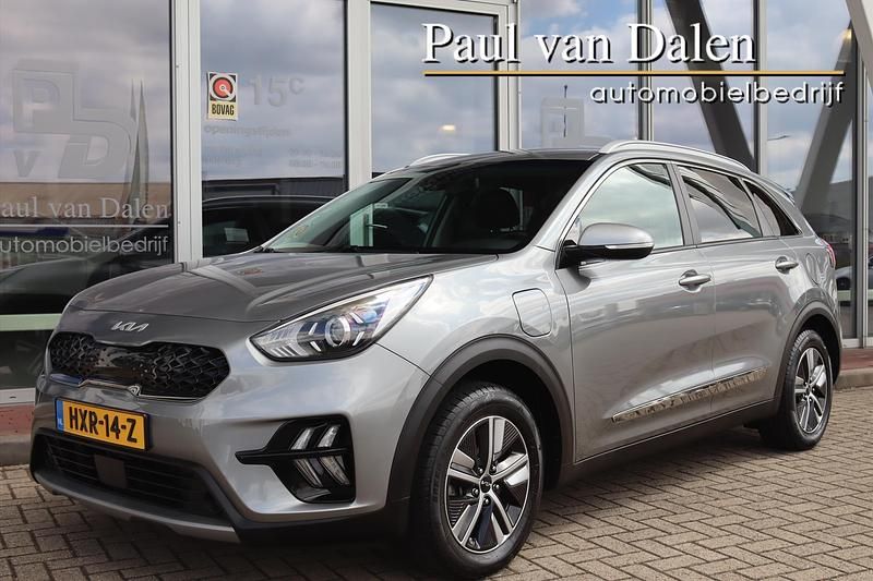 Grijs Gebruikt 2022 Kia Niro SUV | € 21.900 (Goede deal) - Afbeelding 1/4