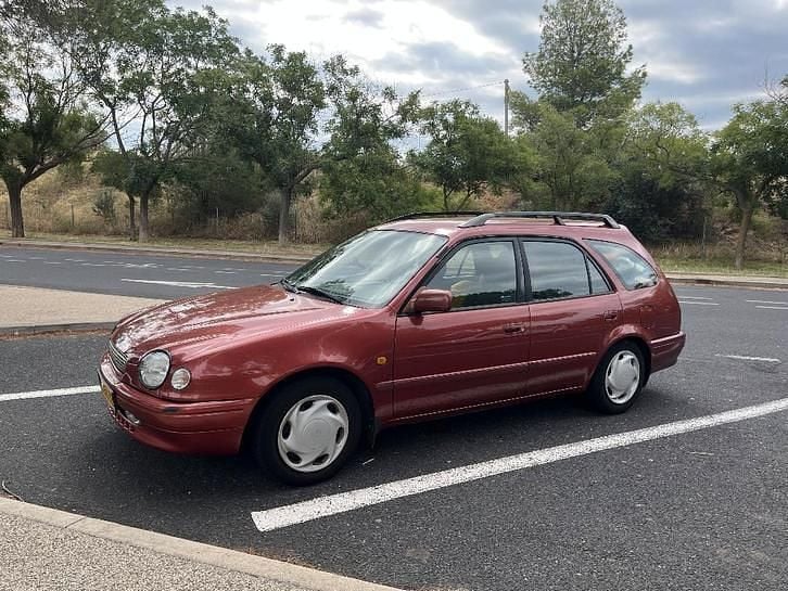 Gebruikt 1999 Toyota Corolla Luna Stationwagen | € 3.250 (Goede deal) - Afbeelding 1/4