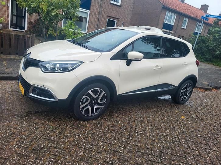 Gebruikt 2016 Renault Captur SUV | € 9.999 (Eerlijke prijs) - Afbeelding 1/4