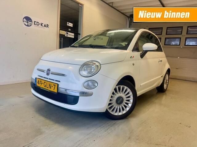 Wit, metallic lak Gebruikt 2008 Fiat 500 Lounge Hatchback | € 3.995 (Goede deal) - Afbeelding 1/4