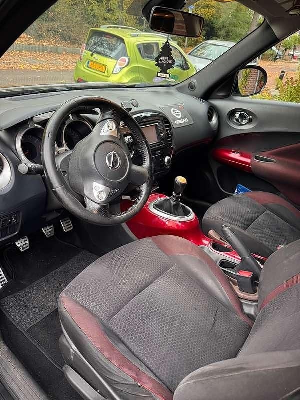 Zwart Occasion 2011 Nissan Juke Tekna SUV | € 5.500 (Goede deal) - Afbeelding 1/4