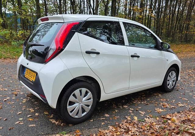 Occasion Toyota Aygo 72 PK (52 kW) 2019 Wit Hatchback