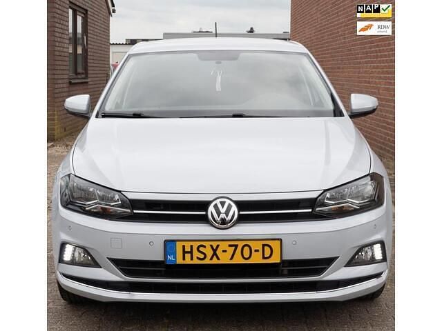 Wit Gebruikt 2020 VW Polo Highline Hatchback | € 15.499 (Goede deal) - Afbeelding 1/4