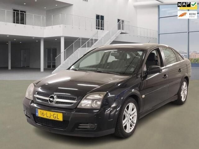 Zwart Gebruikt 2003 Opel Vectra GTS Elegance Hatchback | € 1.995 (Eerlijke prijs) - Afbeelding 1/4