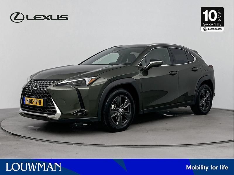 Groen Nieuw 2025 Lexus UX 300h SUV | € 48.945 - Afbeelding 1/3