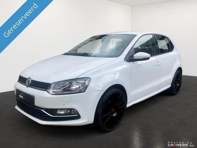 Wit Gebruikt 2014 VW Polo Highline Hatchback | € 9.599 (Eerlijke prijs) - Afbeelding 1/4