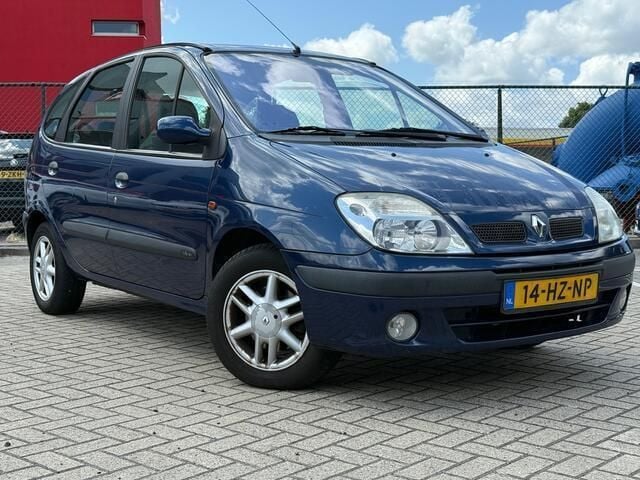 Blauw Gebruikt 2002 Renault Scénic Expression MPV | € 695 (Eerlijke prijs) - Afbeelding 1/4