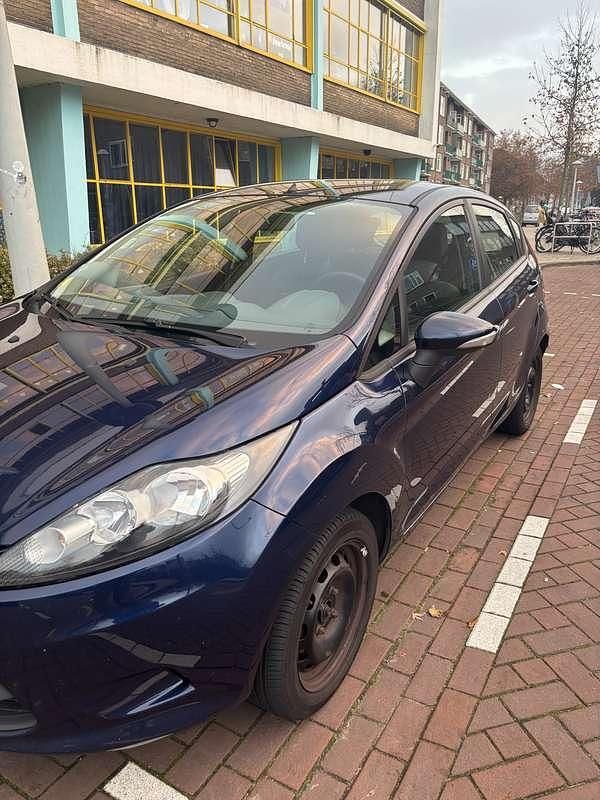Blauw Gebruikt 2010 Ford Fiesta Limited Hatchback | € 2.000 (Iets duurder) - Afbeelding 1/4