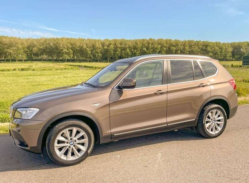 Bruin, metallic lak Gebruikt 2011 BMW X3 SUV | € 18.950 (Iets duurder) - Afbeelding 1/4