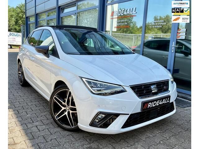 Wit Gebruikt 2019 Seat Ibiza FR Hatchback | € 21.749 (Duur) - Afbeelding 1/4