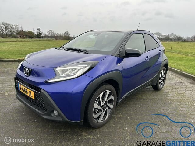 Blauw Nieuw 2024 Toyota Aygo Pulse Hatchback | € 19.550 (Eerlijke prijs) - Afbeelding 1/4