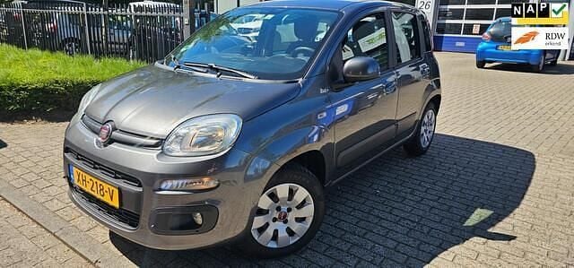 Grijs Gebruikt 2018 Fiat Panda Lounge Hatchback | € 6.950 (Eerlijke prijs) - Afbeelding 1/4